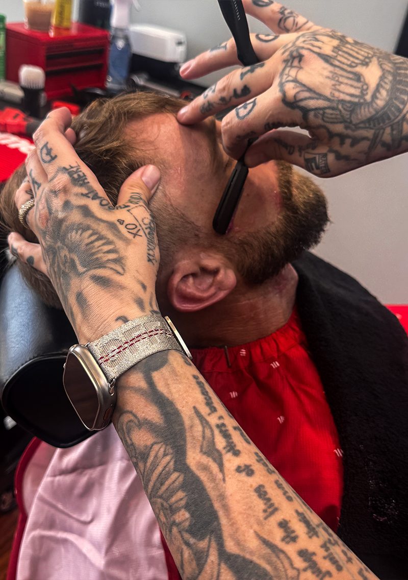 Straight-razor beard detailing