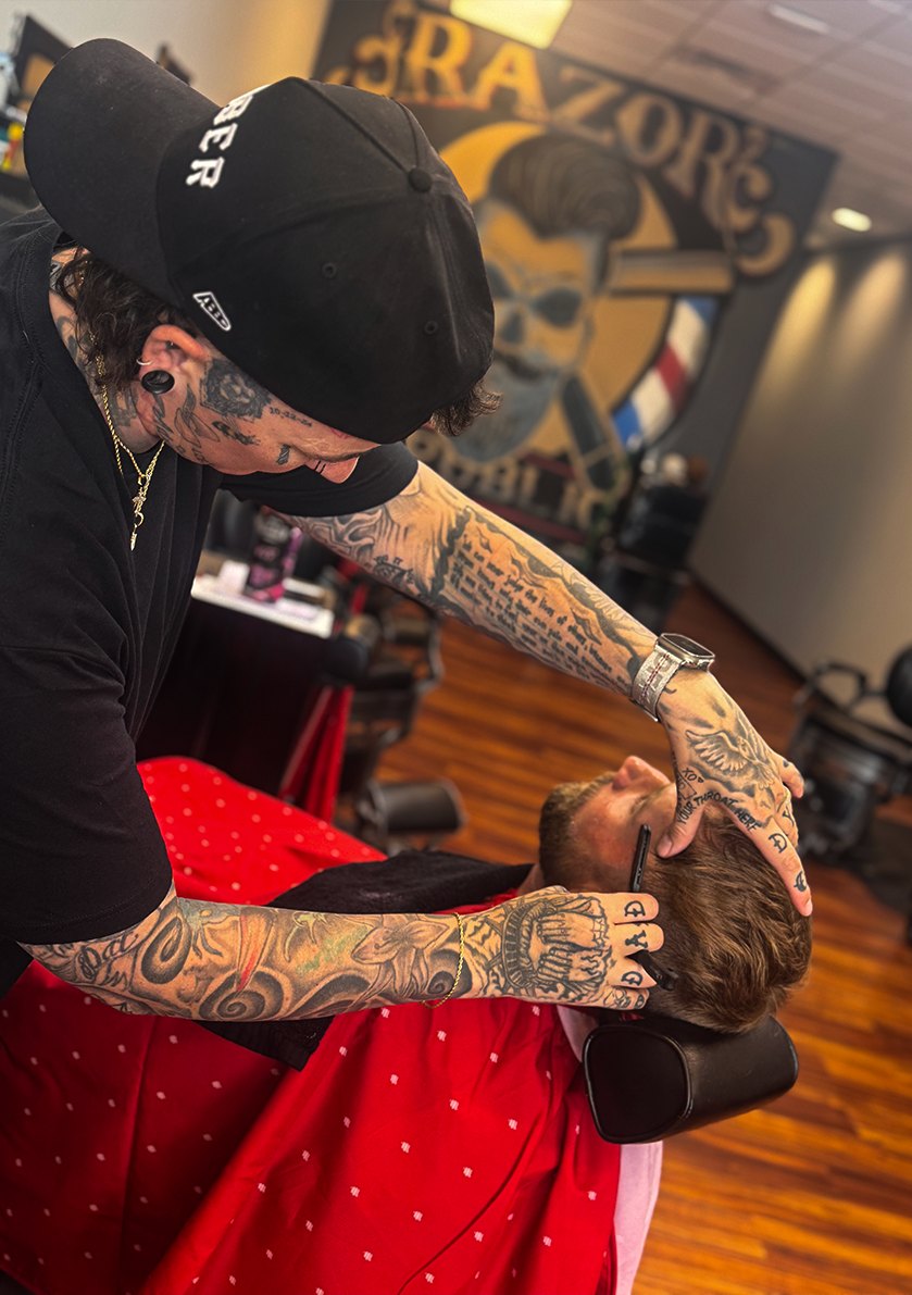 Detailed razor line work
